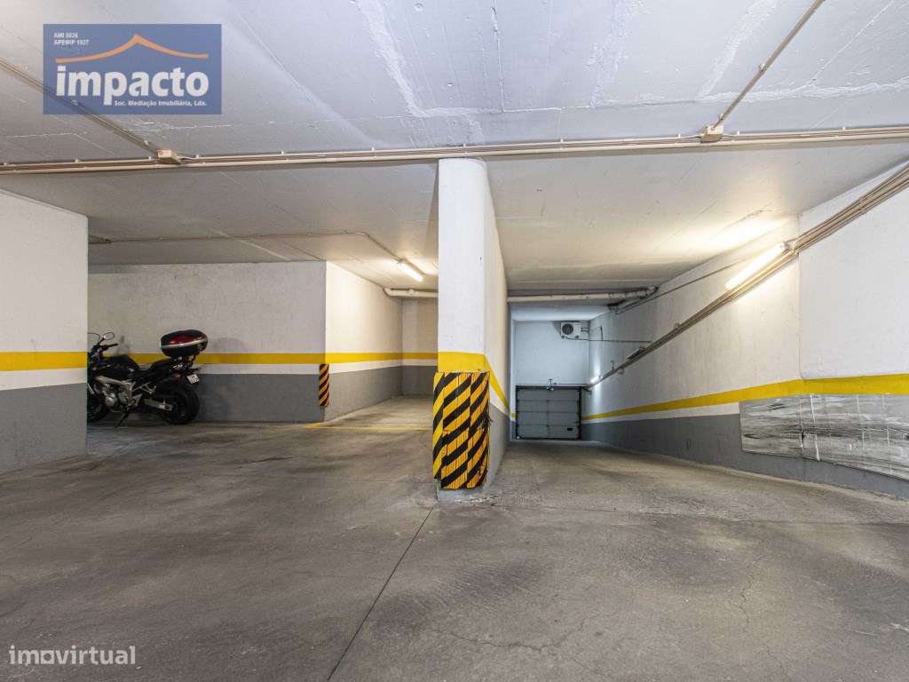 T3, Excelente estado de conservação, 2 suites, parqueamento e arrec...-28