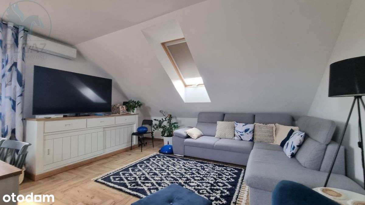 Piękny dom z dwoma niezależnymi mieszkaniami.-7