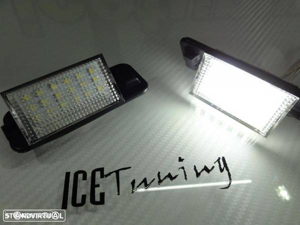 Suporte de lampada de matricula com led branco para bmw e36 CAN BUS - 9