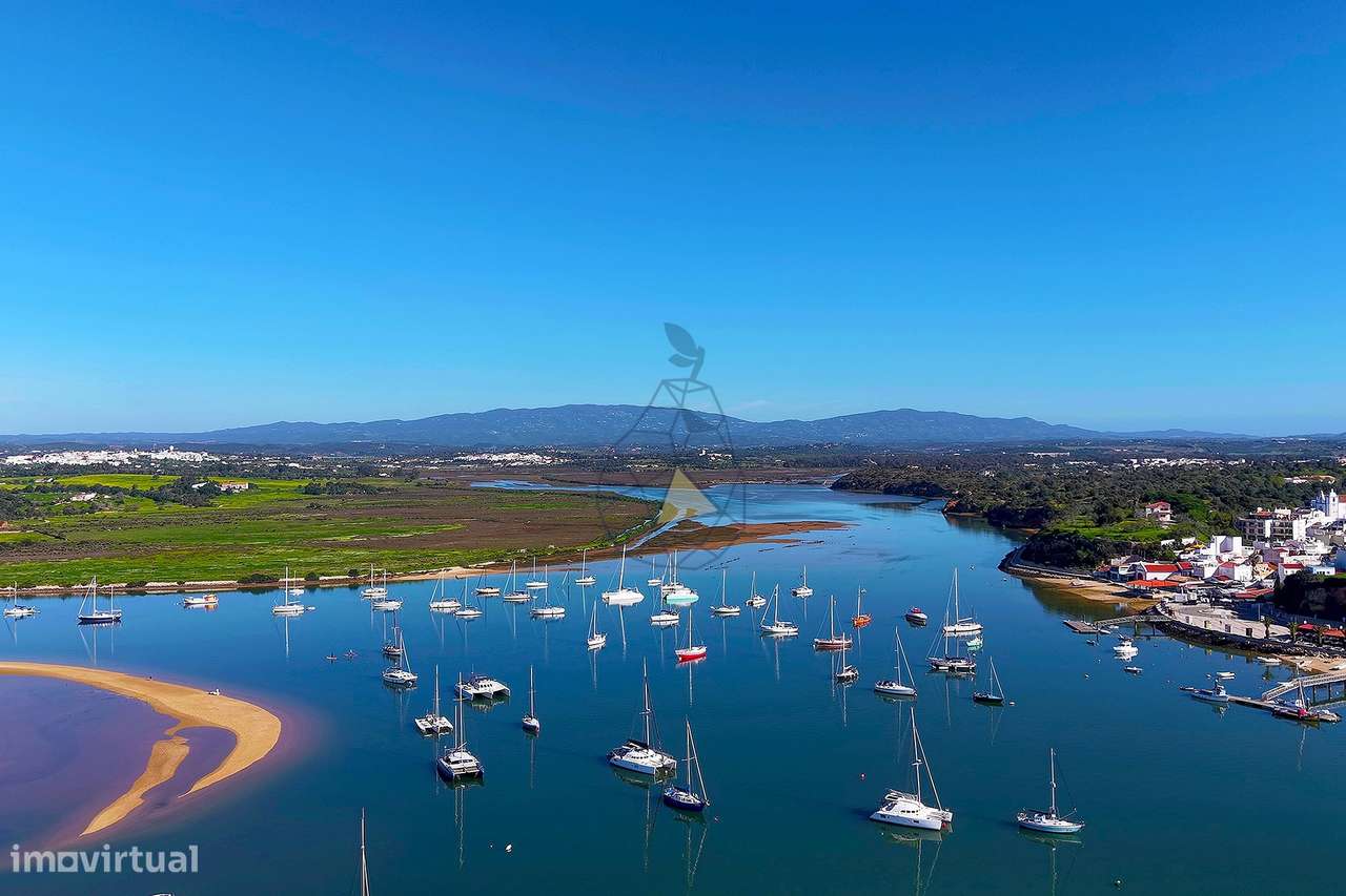 Apartamento com dois quartos , dois lugares de estacionamento e Piscin-37