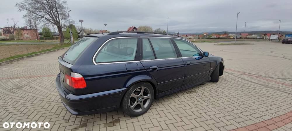 BMW Seria 5 525i - 7