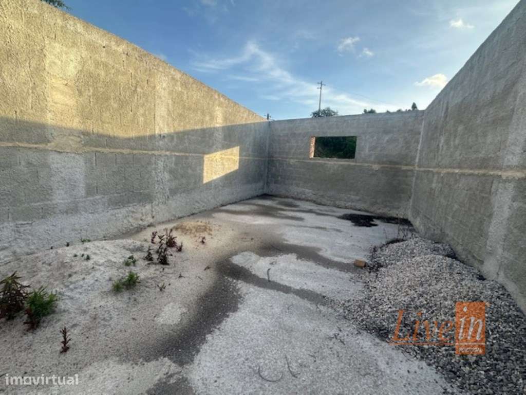 Terreno com Armazém junto a Campelos - Grande imagem: 4/9