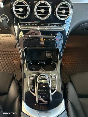 Mercedes-Benz GLC 220 d 4Matic 9G-TRONIC AMG Line - 14