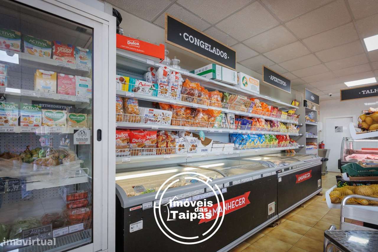 Trespasse de Supermercado, em Barco, Guimarães-11