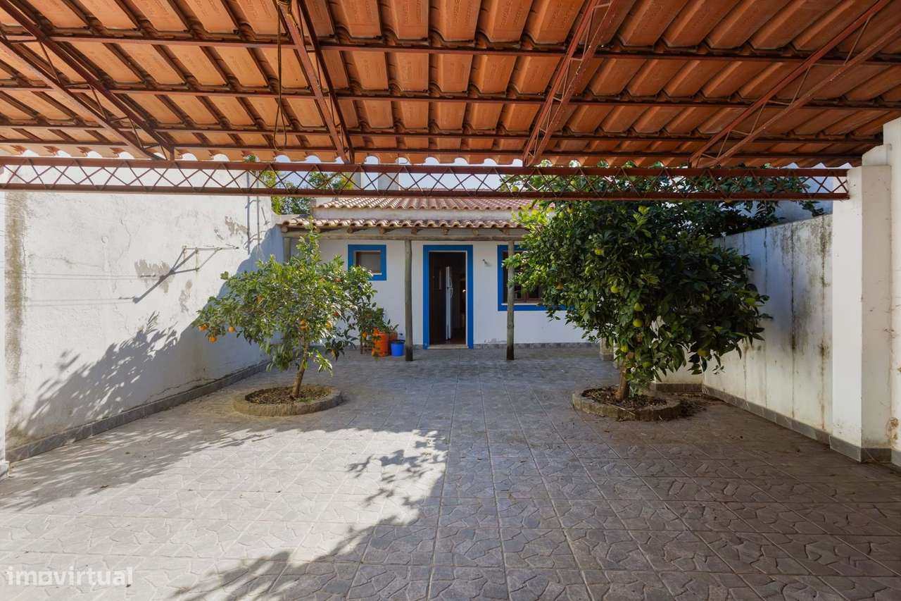 Encanto Alentejano com Logradouro — Moradia T3 em Vila Nova de São Ben - Grande imagem: 3/44