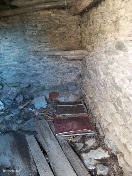 Casa para venda em mós - Grande imagem: 4/5