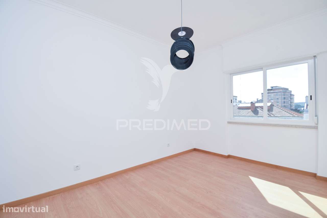 Apartamento T3 | Queluz | Remodelado | Arrendamento - Grande imagem: 4/24