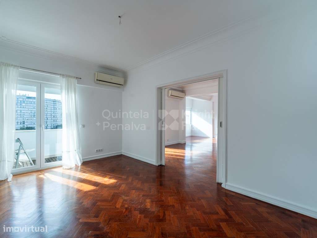 Apartamento T4+1 para arrendamento nas Avenidas Novas - Grande imagem: 4/28