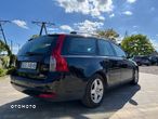 Volvo V50 2.0D Momentum - 11