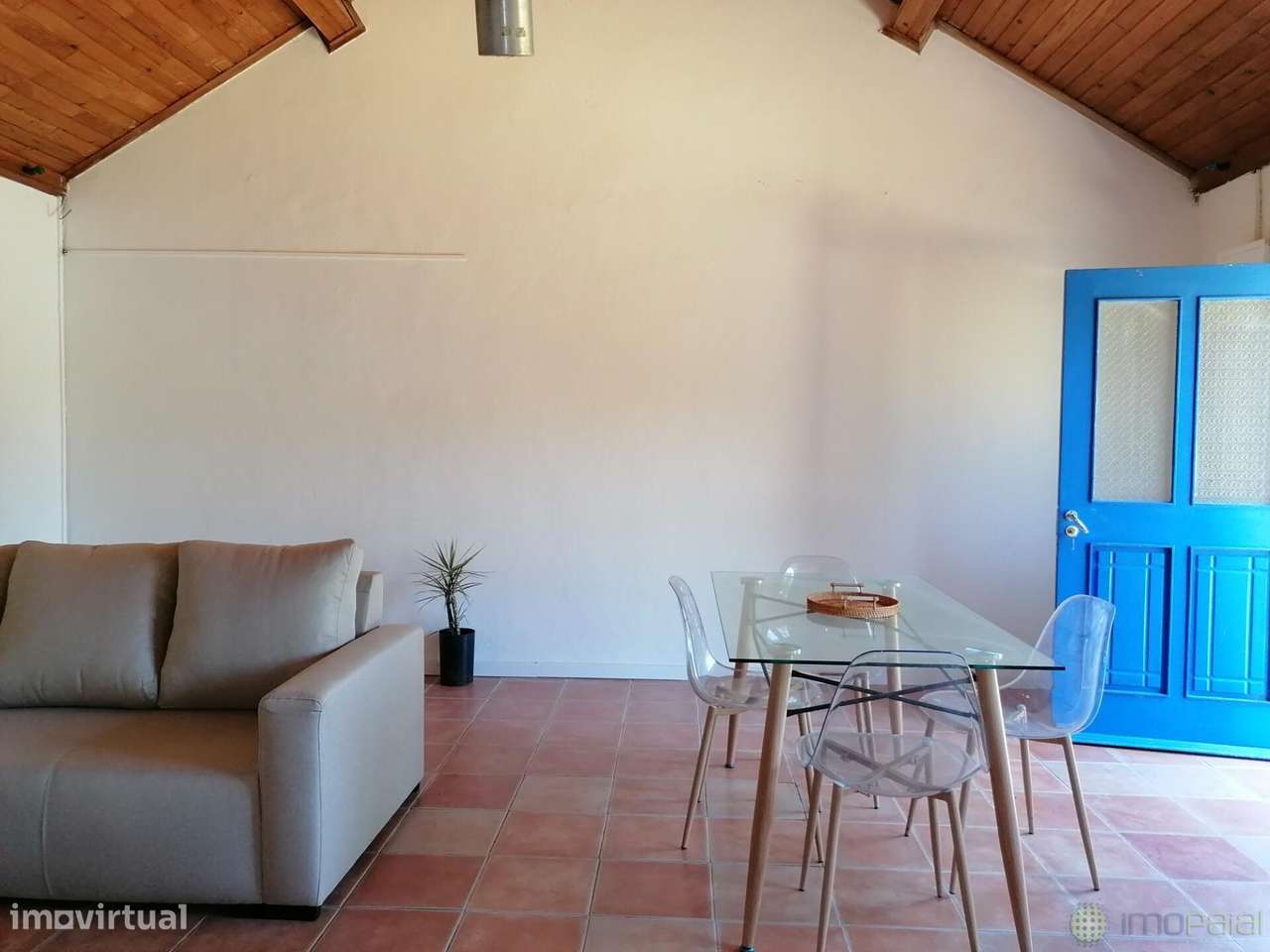 Moradia na canada das adegas no Capelo-6