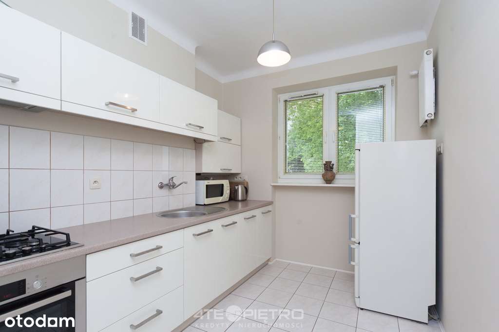 Wygodne 2 pokoje z oddzielną kuchnią i balkonem