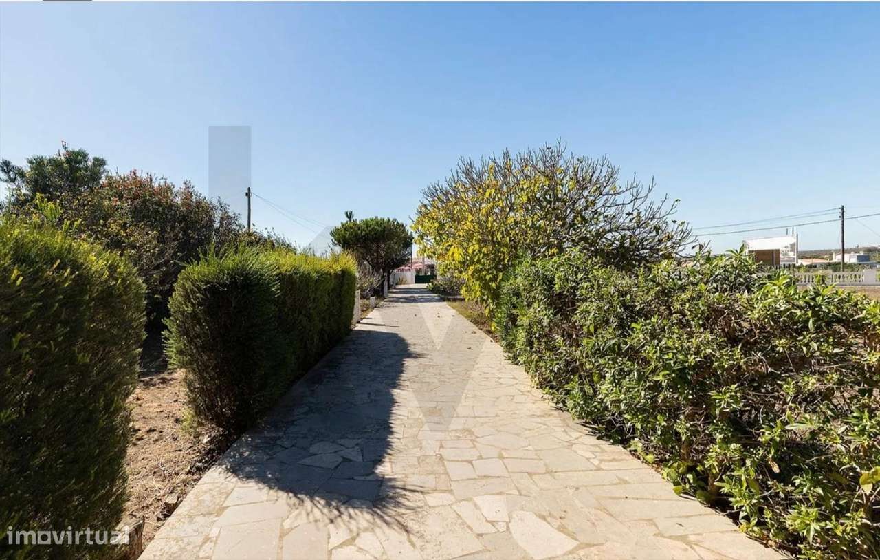 Propriedade única com 3.400 m2 com localização Premium em Sagres-5