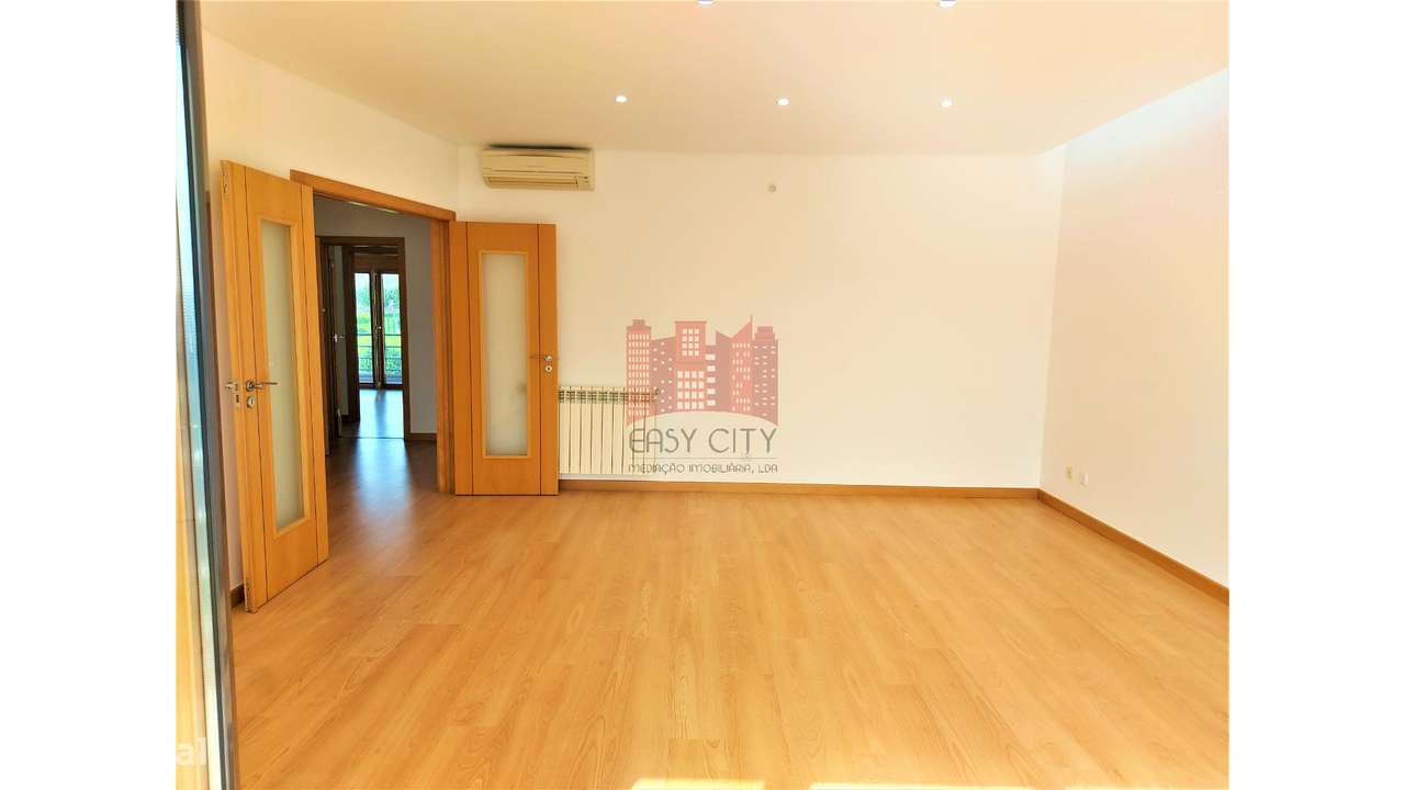 Apartamento T3 em Colinas do Cruzeiro-10