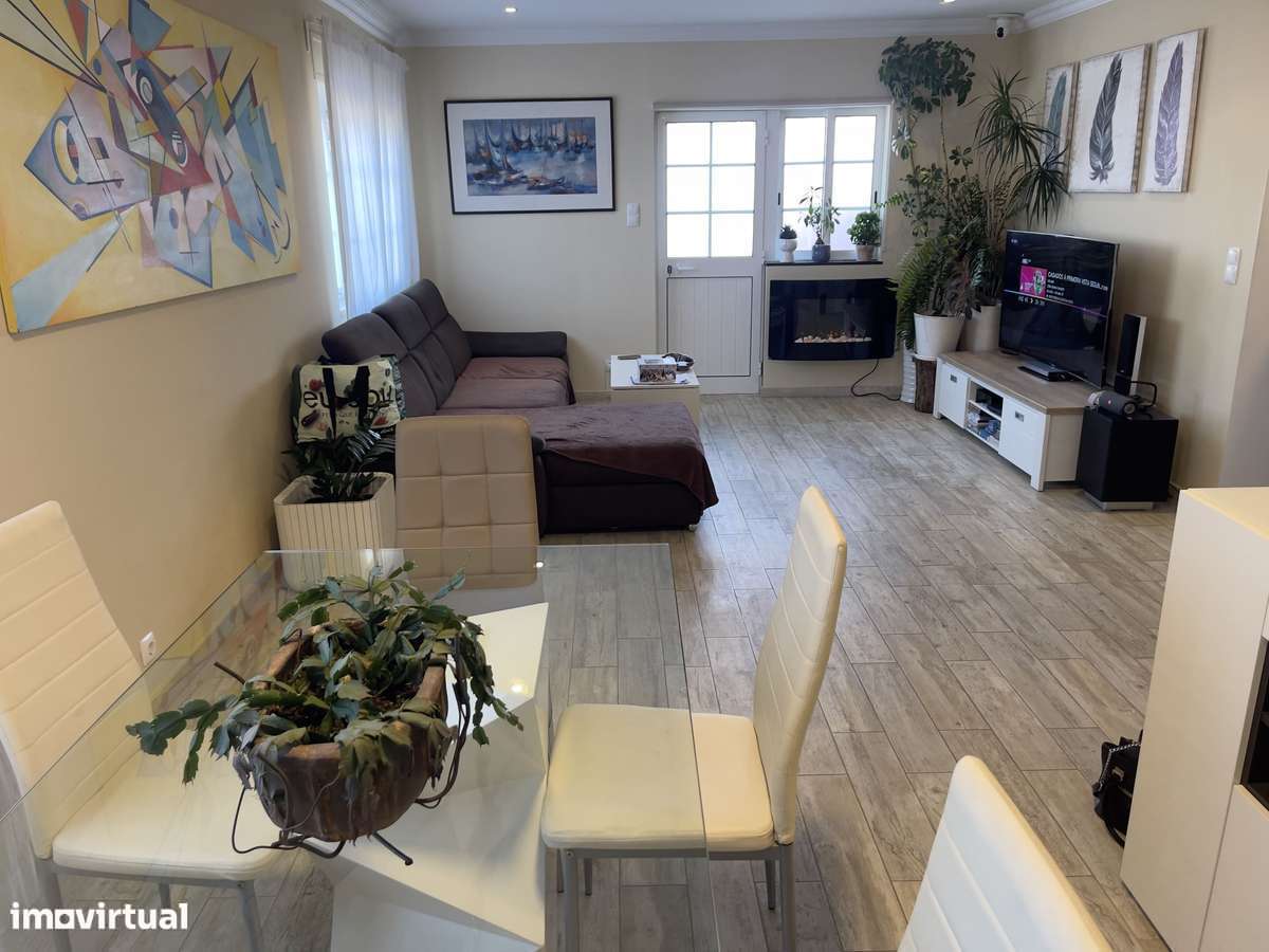 EXCLUSIVO EM CASCAIS |  T3 +1 anexo EM MANIQUE DE BAIXO.-2