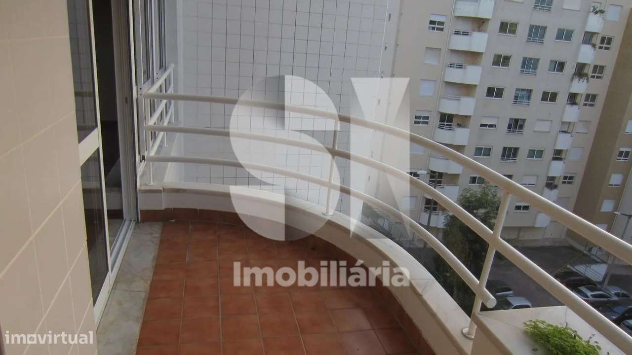 T3 com Garagem junto CHUC - Grande imagem: 4/13