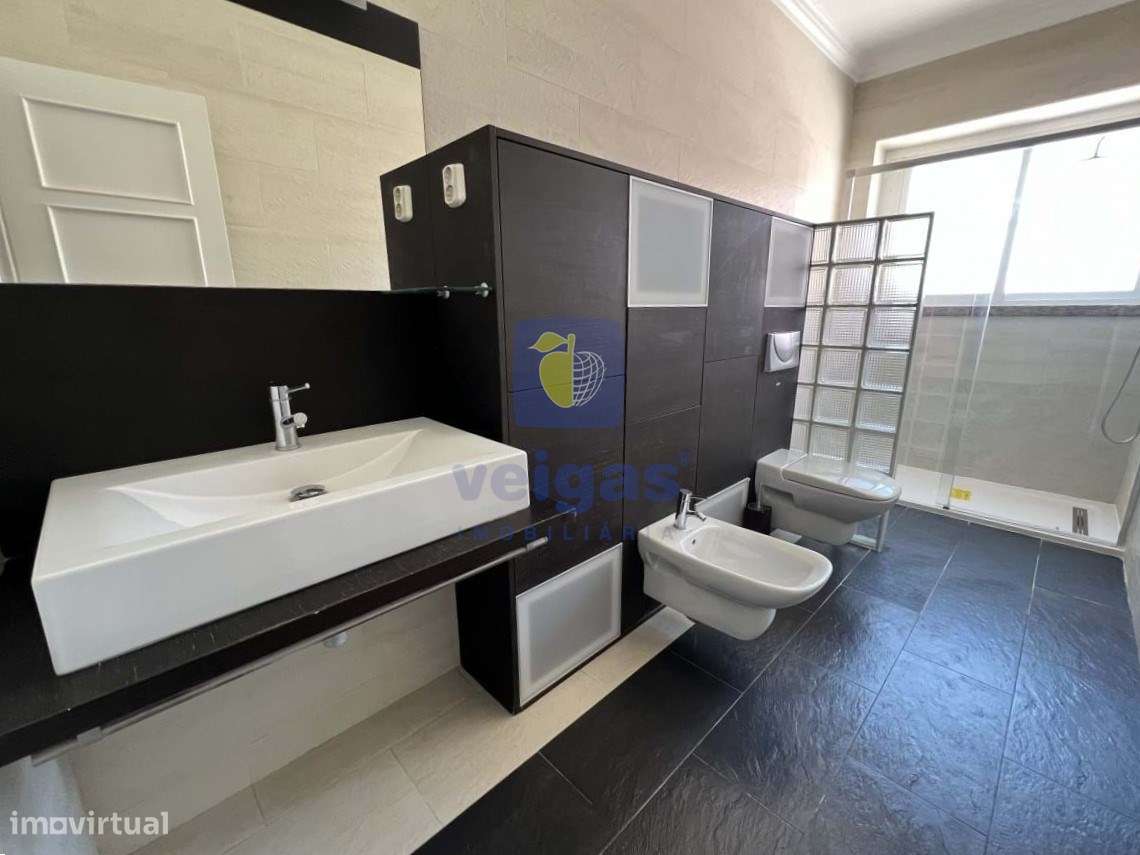 Apartamento T3 em Alvalade - Grande imagem: 3/35