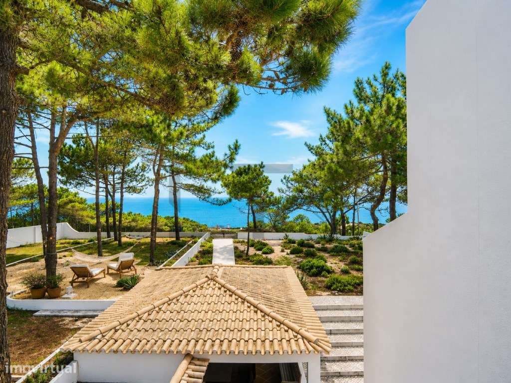 Moradia de Sonho T4+1 para Venda com Total Vista Mar, junto à Praia...-29