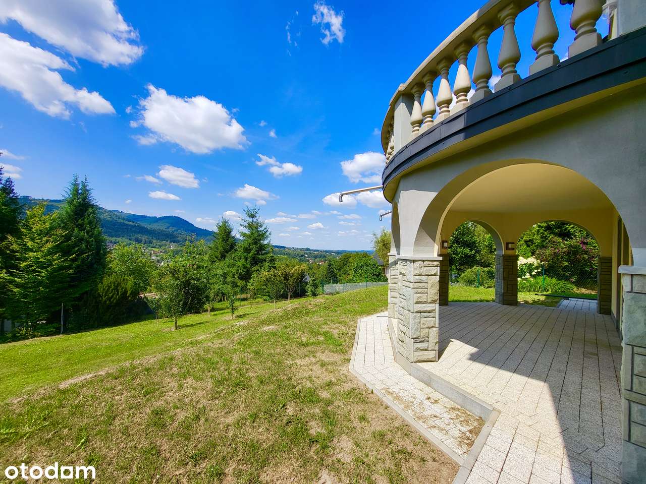 Willa z kamiennym widokowym tarasem pod lasem i blisko rzeki BRENNA-6