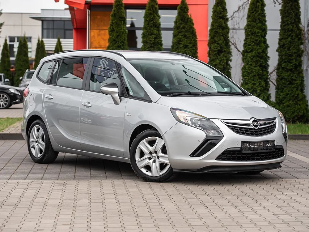 Opel Zafira B 2013