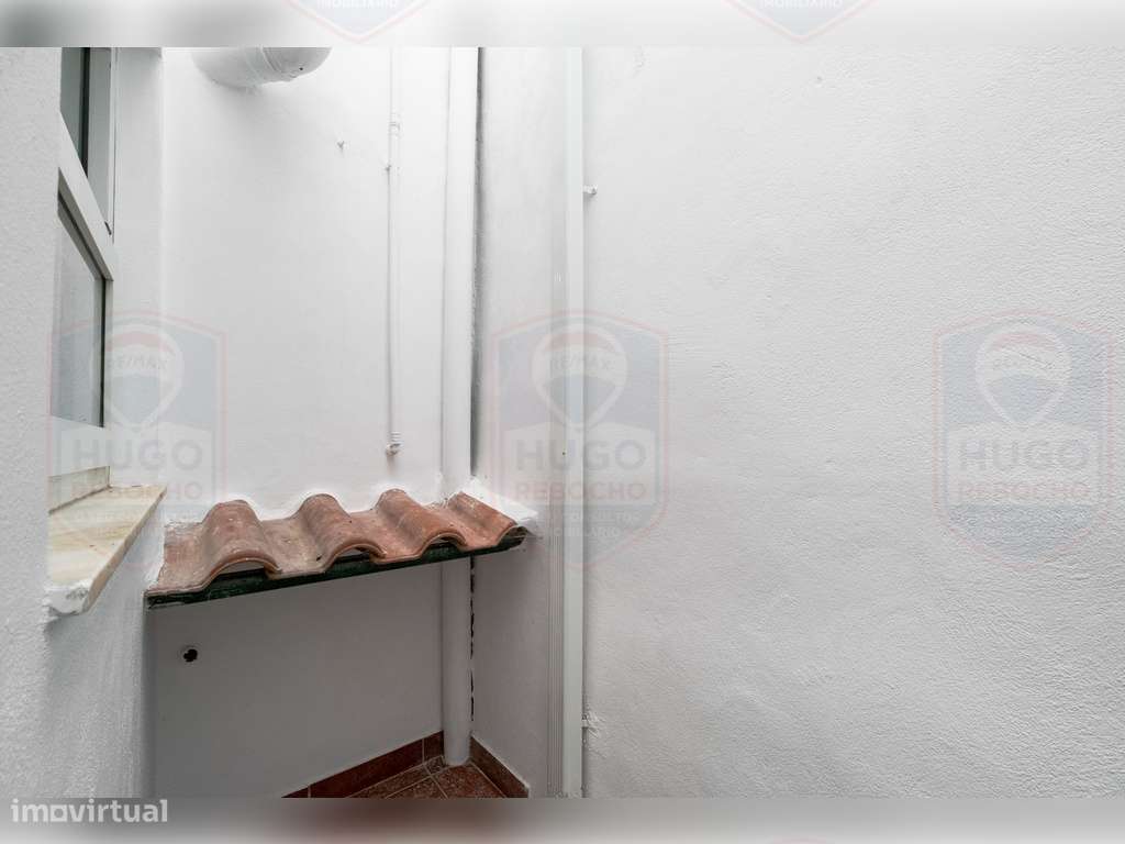 Moradia T3 no Centro Histórico de Évora Renovada-9