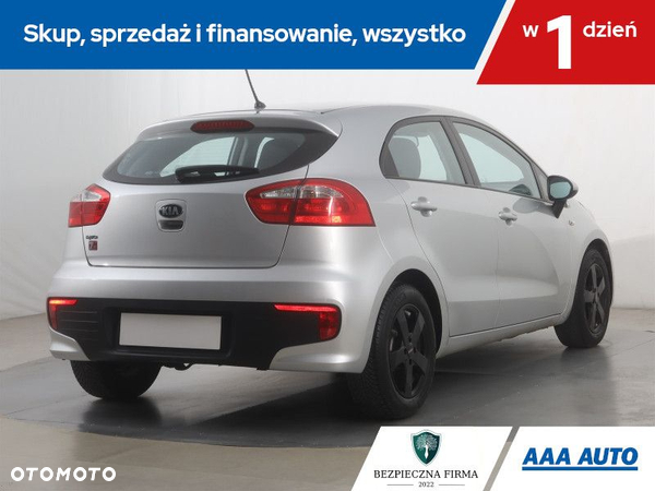 Kia Rio - 6