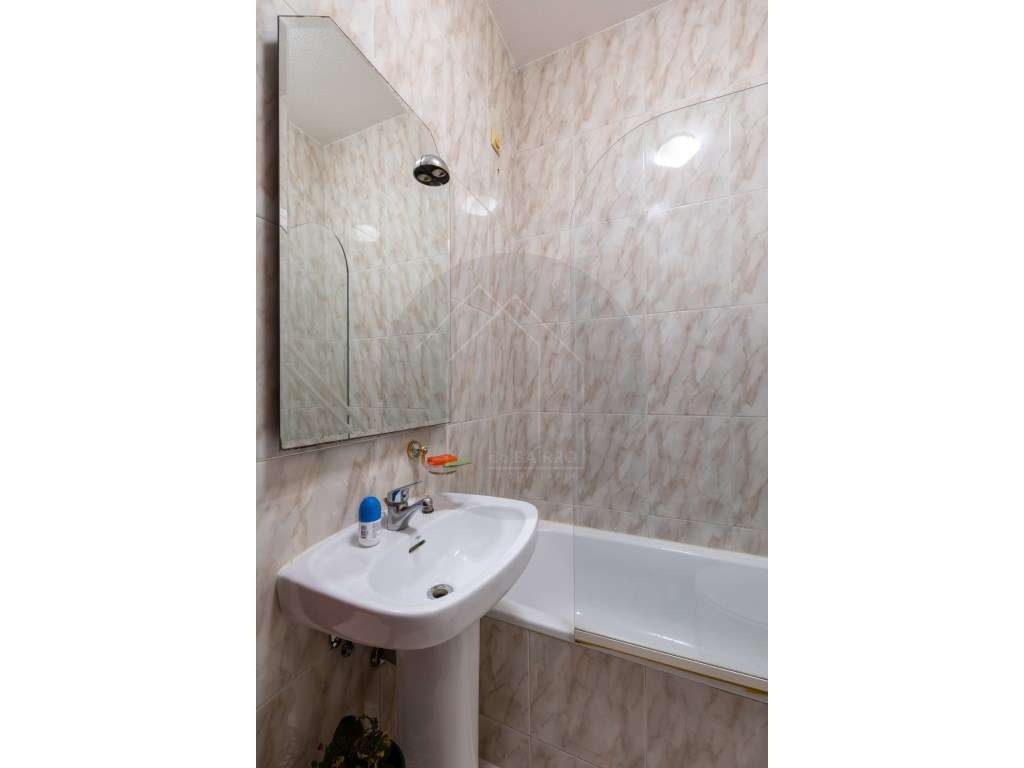 T3 com Terraço nas Antas - Elegância, Localização e Versatilidade P...-12