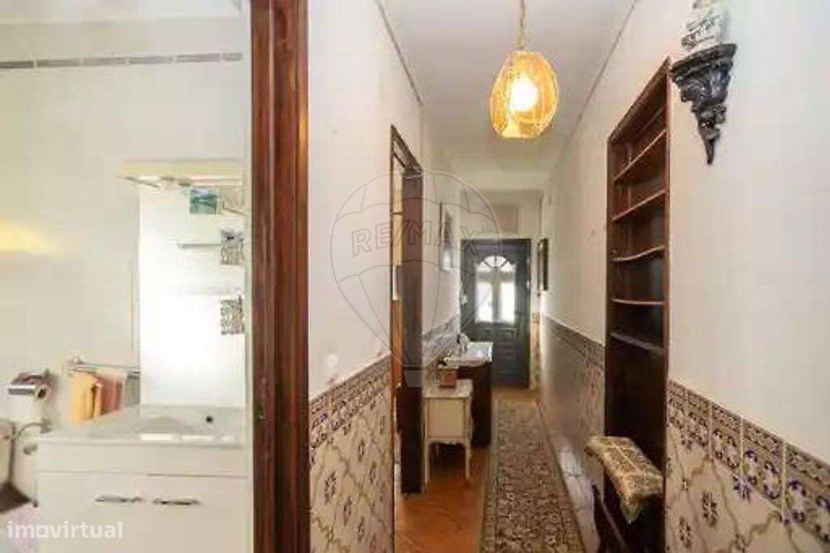 Moradia T6 para venda-9