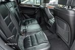 Volkswagen Touareg 3.0 V6 TDI DPF Perfect Tiptr - 29