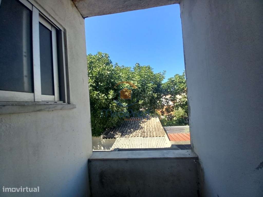 Apartamento T1 remodelado - Baixa da Banheira - Grande imagem: 4/16