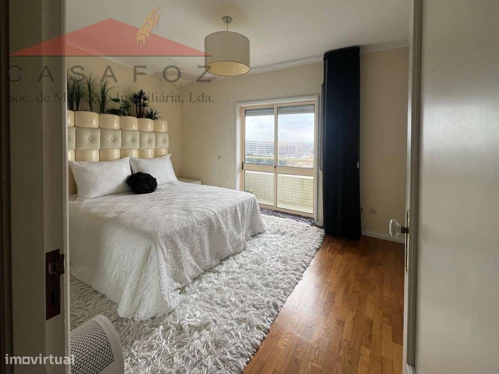 Fantástico Apartamento T3 no centro da Maia-18