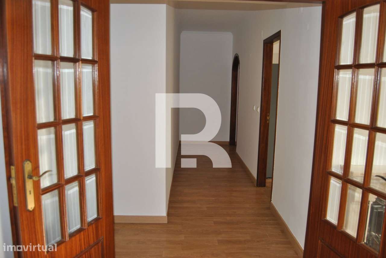 Apartamento T3 para arrendamento em S. Domingos de Rana - Grande imagem: 3/30