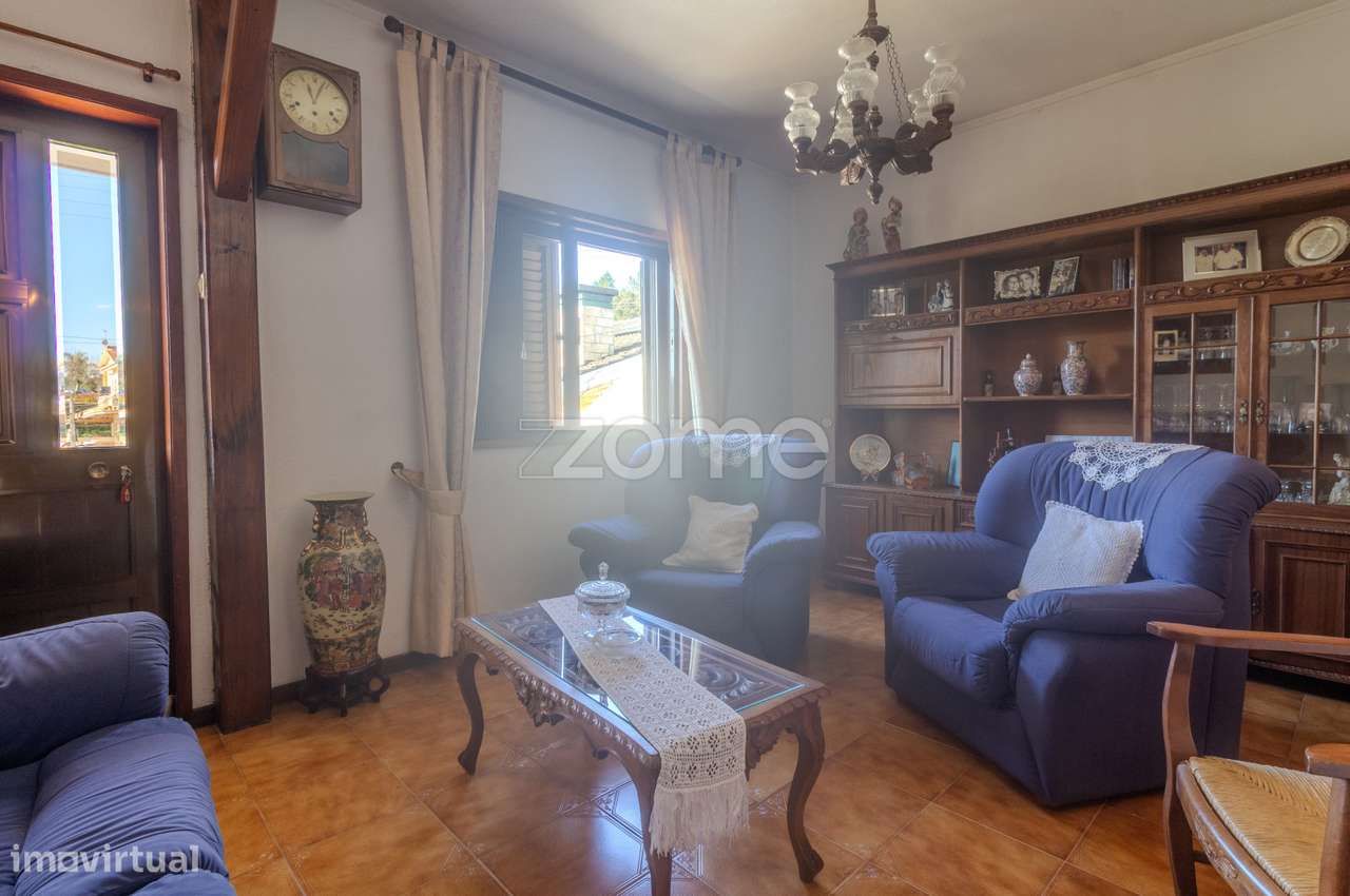 Moradia Isolada T3 com Terreno - Foz do Sousa-20