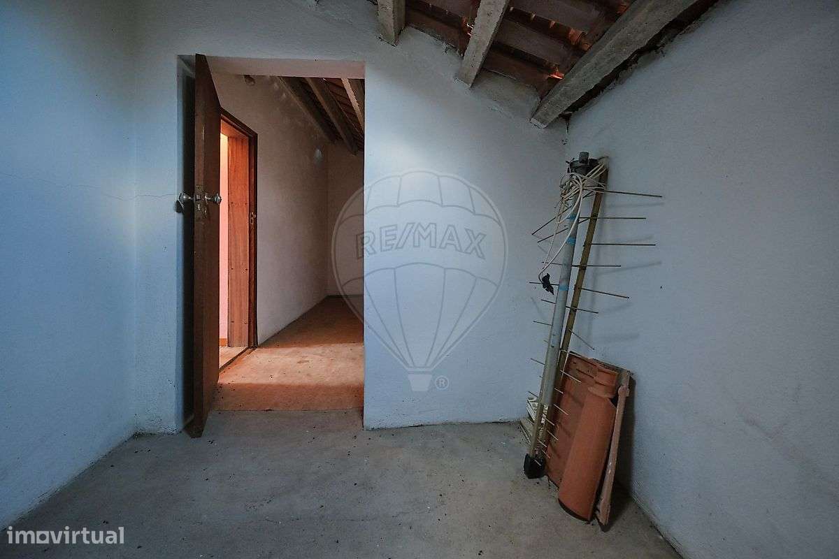 Moradia T2 para venda-13