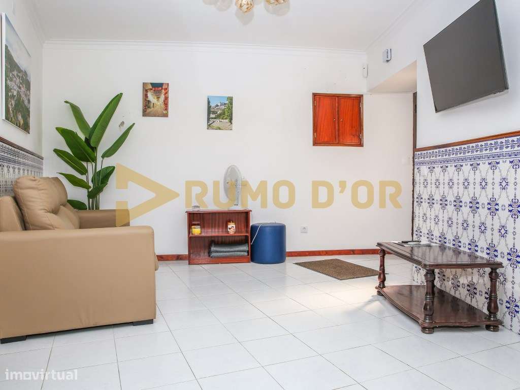 Moradia T2 - Centro de Alenquer - Luminosa e Pronta a Habitar-4
