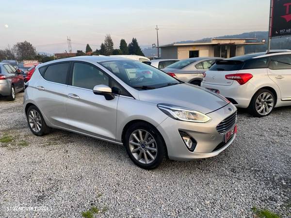 Ford Fiesta 1.5 TDCi S&S TITANIUM - 2