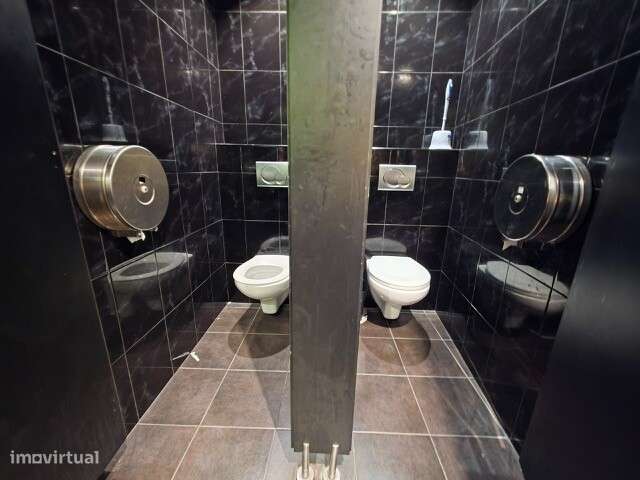 Venda de Prédio / 2 fracções em Lagos-10