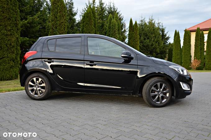 Hyundai i20 1.2 Trend - 11