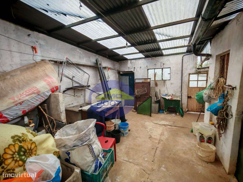 Moradia com 3 frações independentes-43