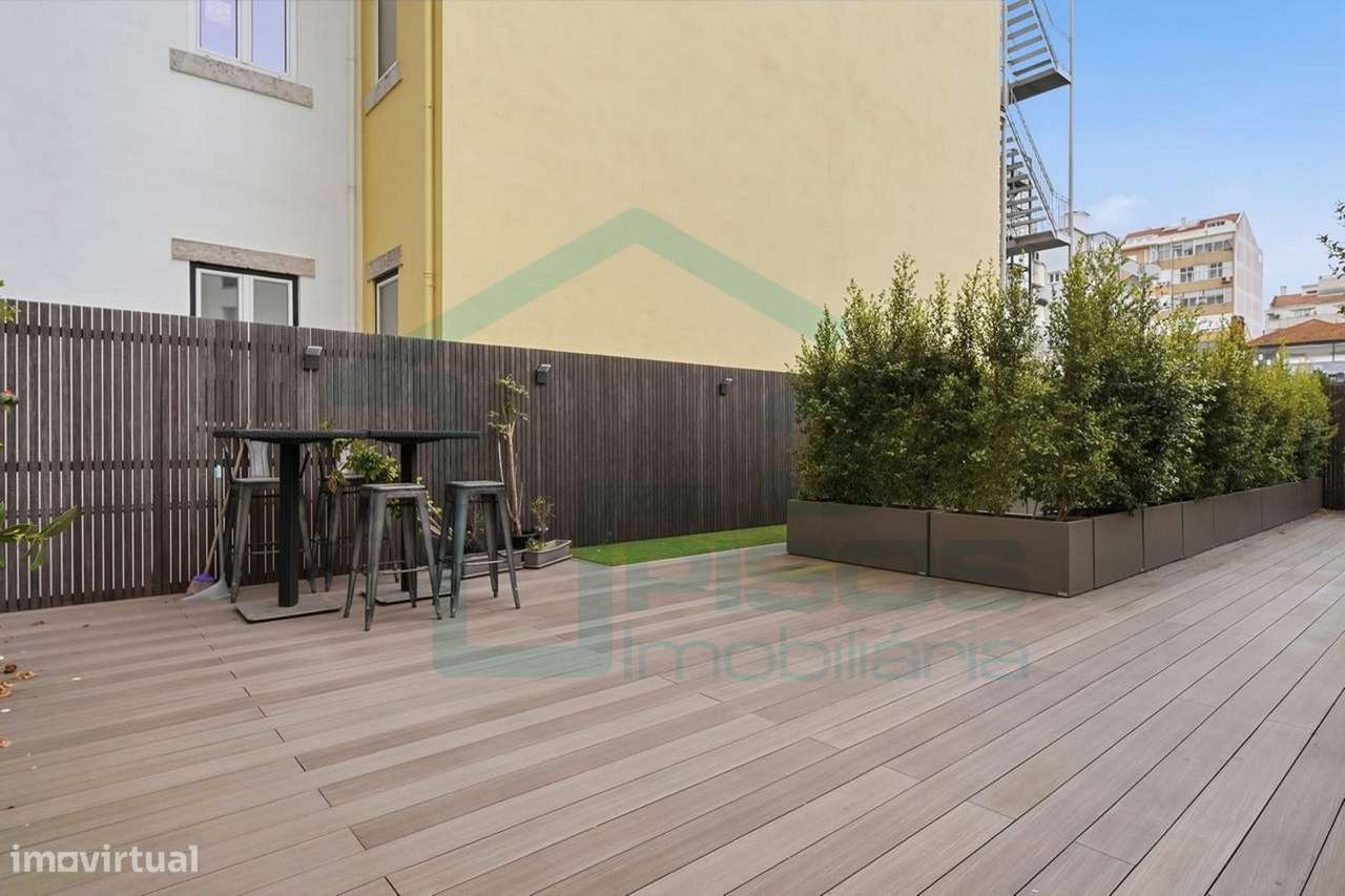 T3 de Luxo a Estrear - Terraço e Garagem - Av. República, Lx-59