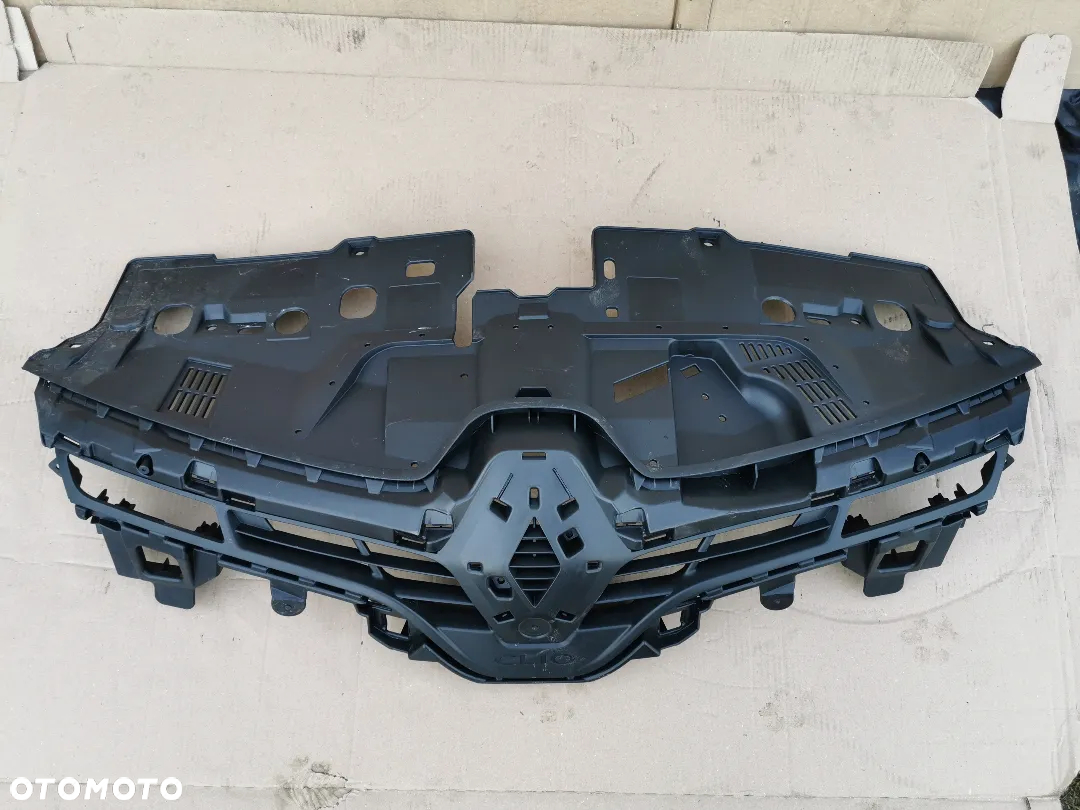 ATRAPA GRILL RENAULT CLIO IV - 3