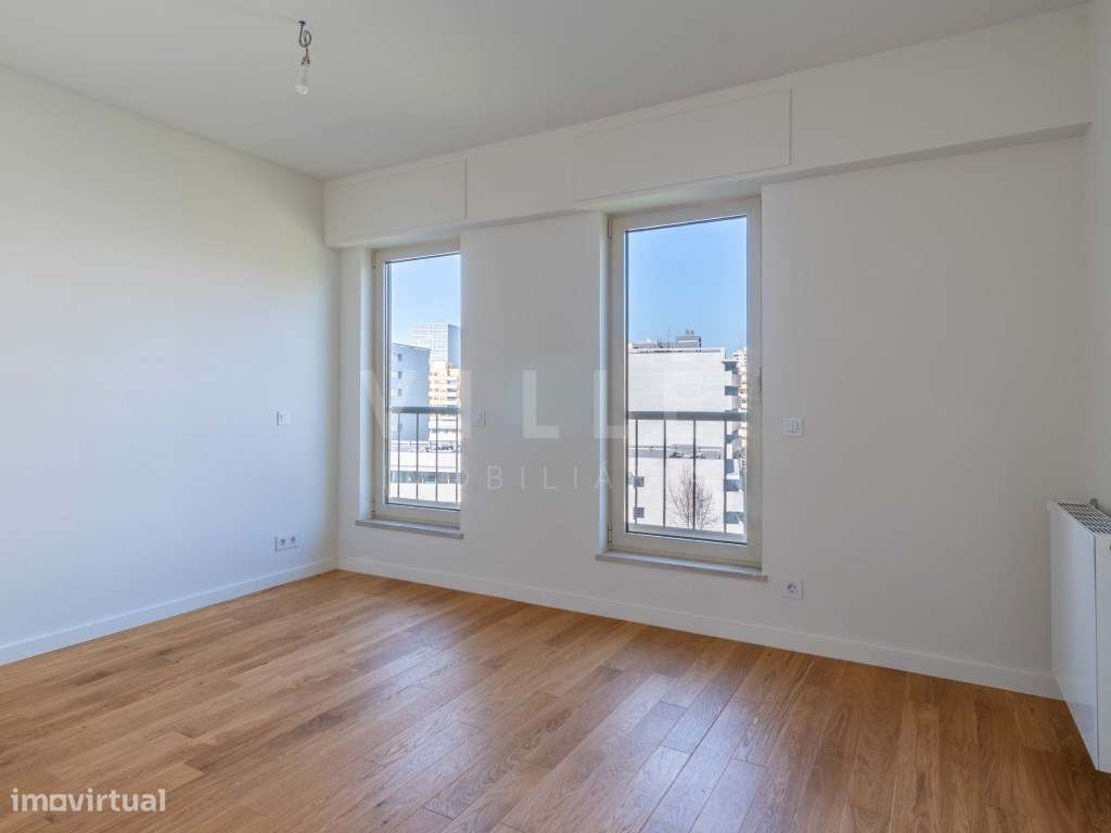 Apartamento T3 remodelado em 2025 | Vista mar parcial | 2 lugares d...-30