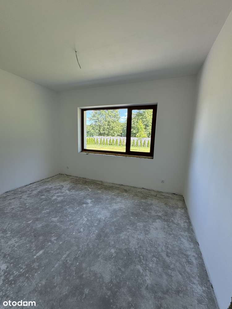 Nowoczesny, parterowy dom z pięknym ogrodem!-11