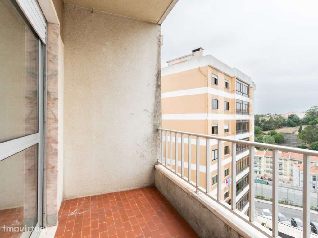 T3 remodelado e com grande arrecadação - Quinta da Fidalga, Agualva-18