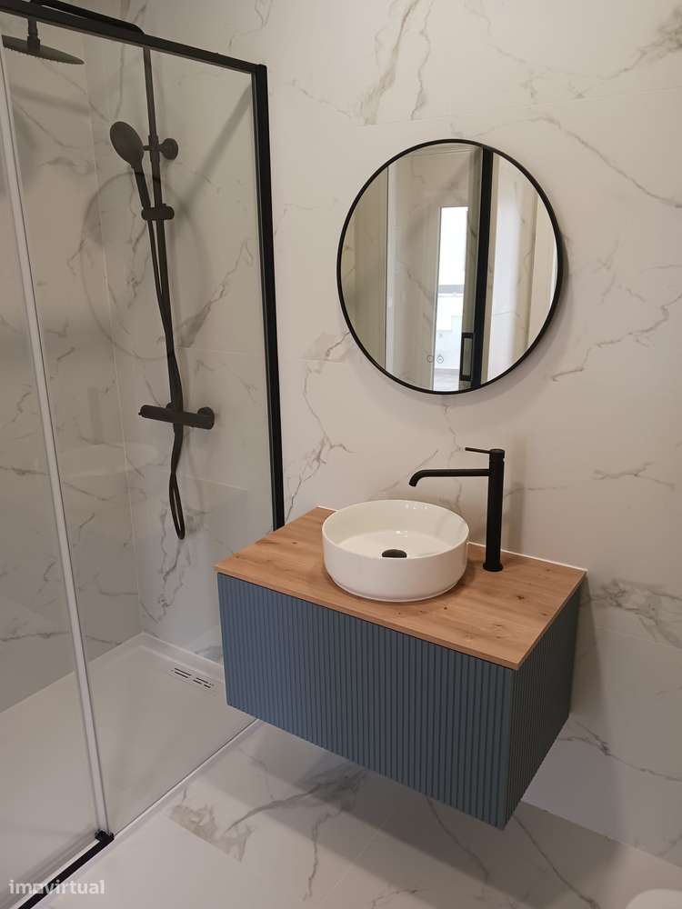 Moradia nova em construção.-12