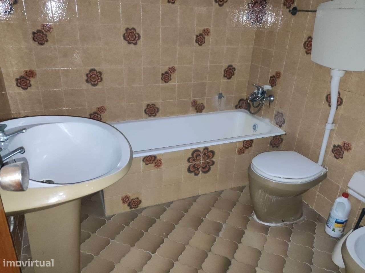 Moradia duplex em Valado dos Frades – excelente para investimento-19