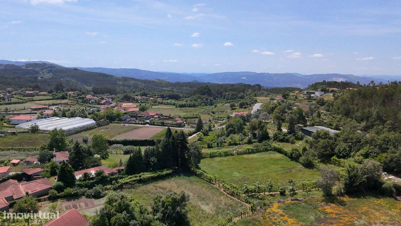 Terreno de 700m2 c/ Ruina-34