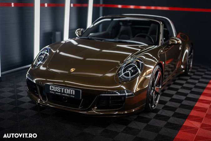 Porsche 911 Targa 4 GTS PDK - 33