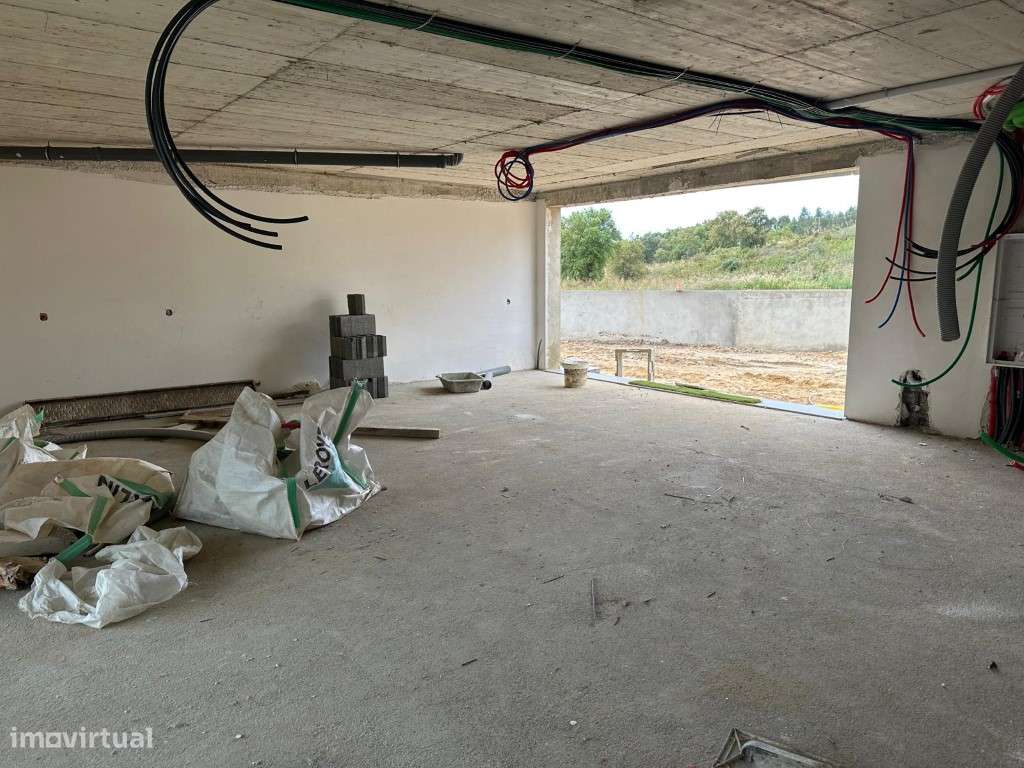 Moradia T5 de Luxo | Vila Alegre, Fernão Ferro-44