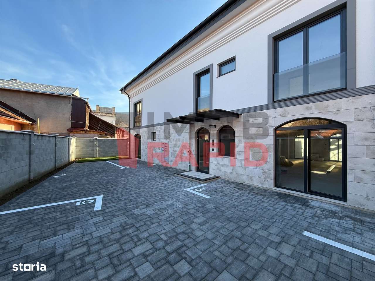 Apartament 3 camere, Bloc Nou, Utracentral-0