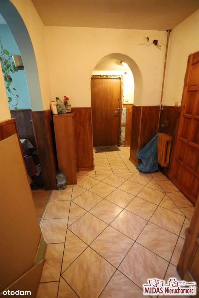 Dom do remontu na ładnej działce-12